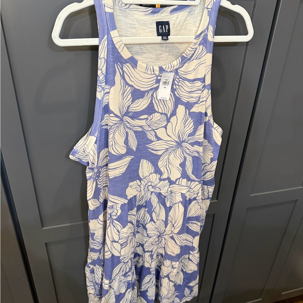 GAP Blue and White Patterned Top